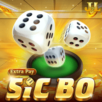 "Sic Bo gameplay - Traditional dice scene with Extra Pay combinations at bonus features"